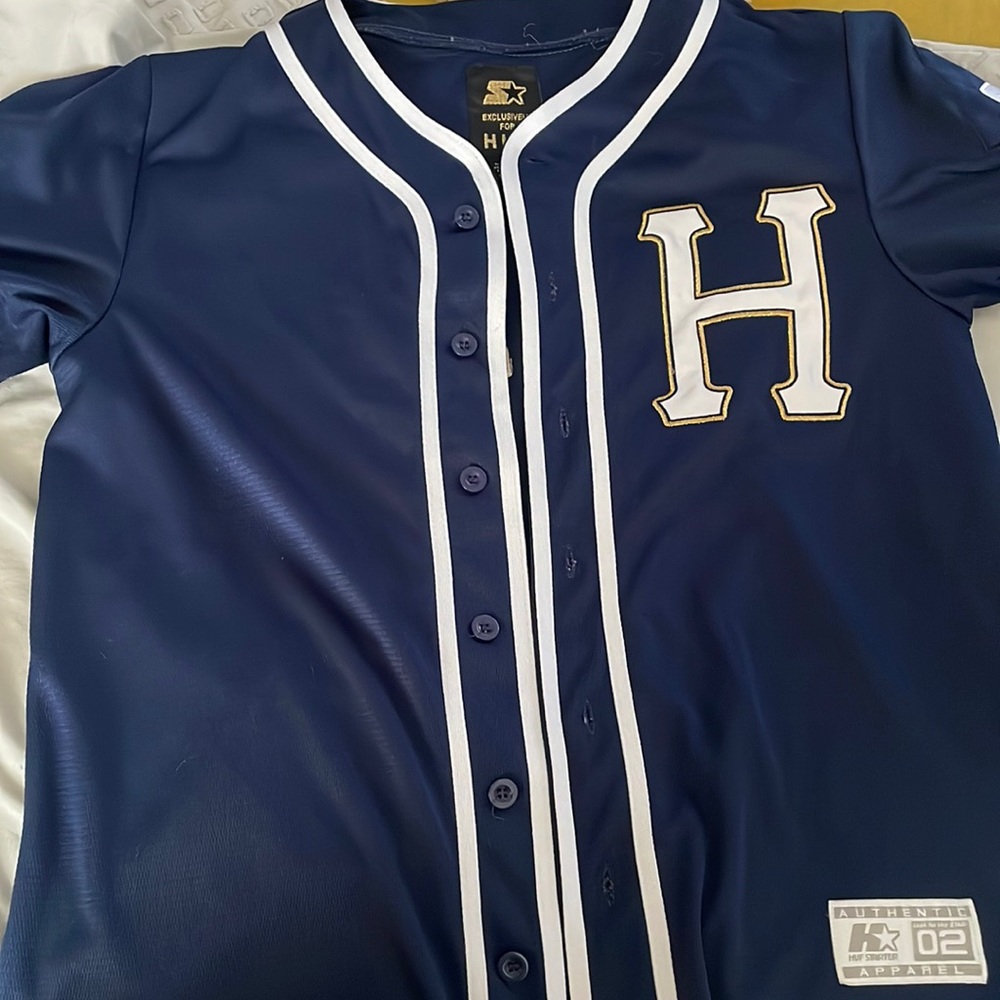 Jersey HUF shirt never worn this shirt . Size small